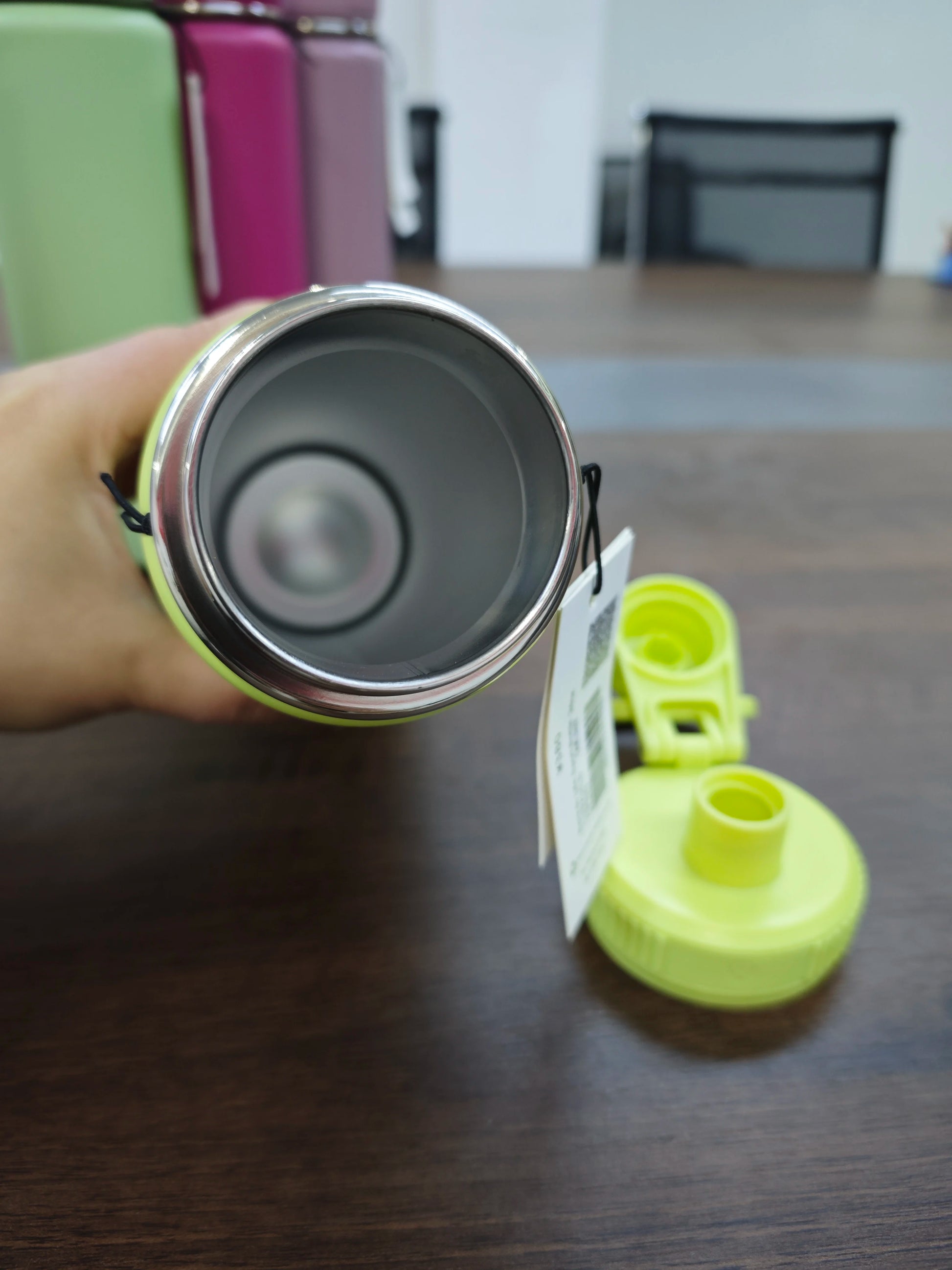 710ml Titanium Insulated Sports Bottle – Leakproof & Portable - Adistore