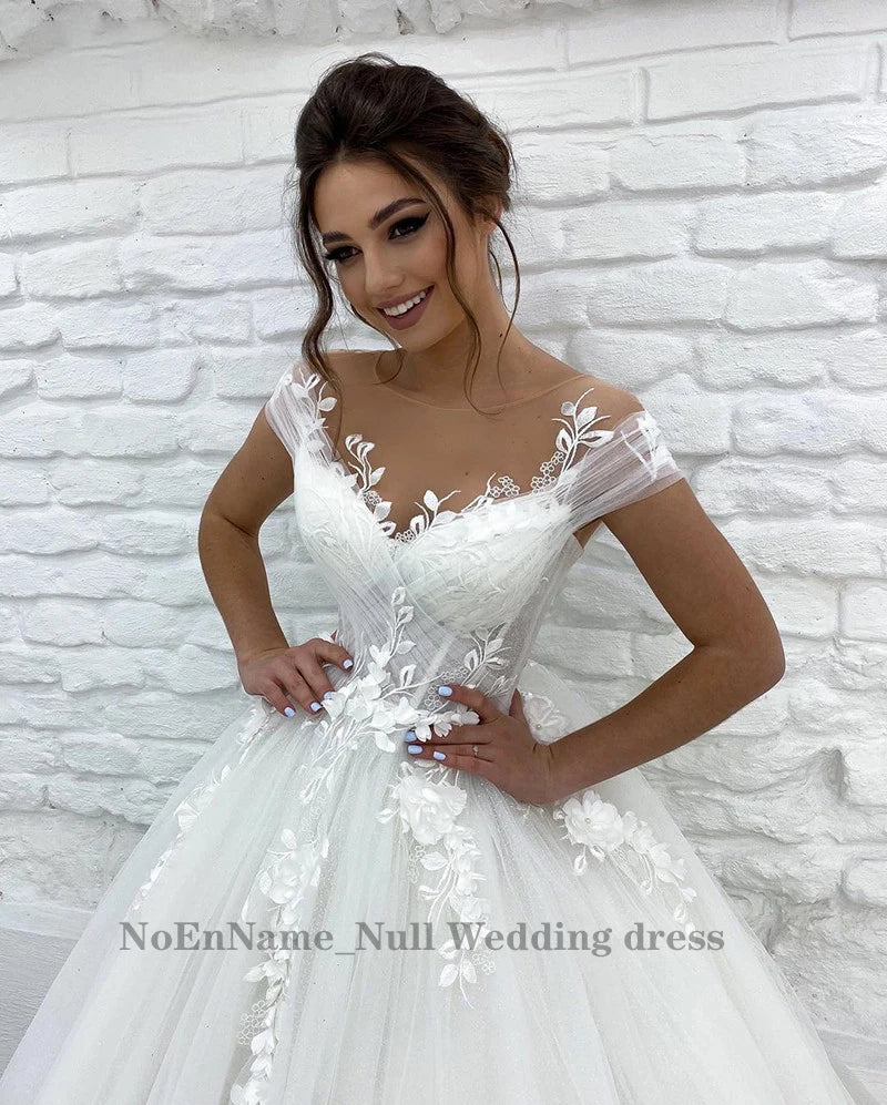 Princess Wedding Dresses Off Shoulder Ladies Sleeveless Boho Bridal Gowns.