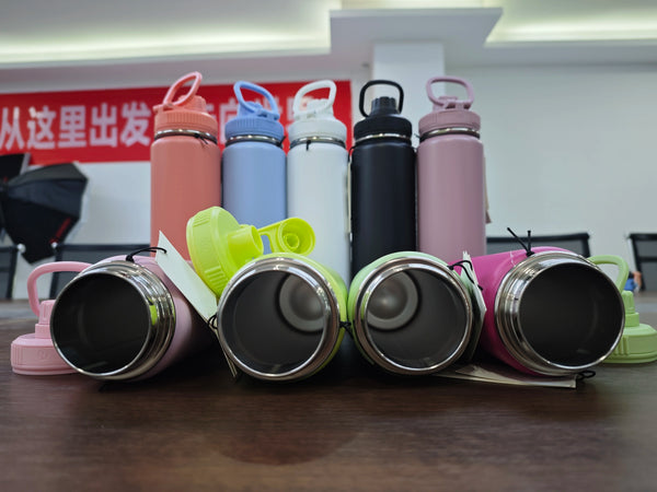 710ml Titanium Insulated Sports Bottle – Leakproof & Portable - Adistore